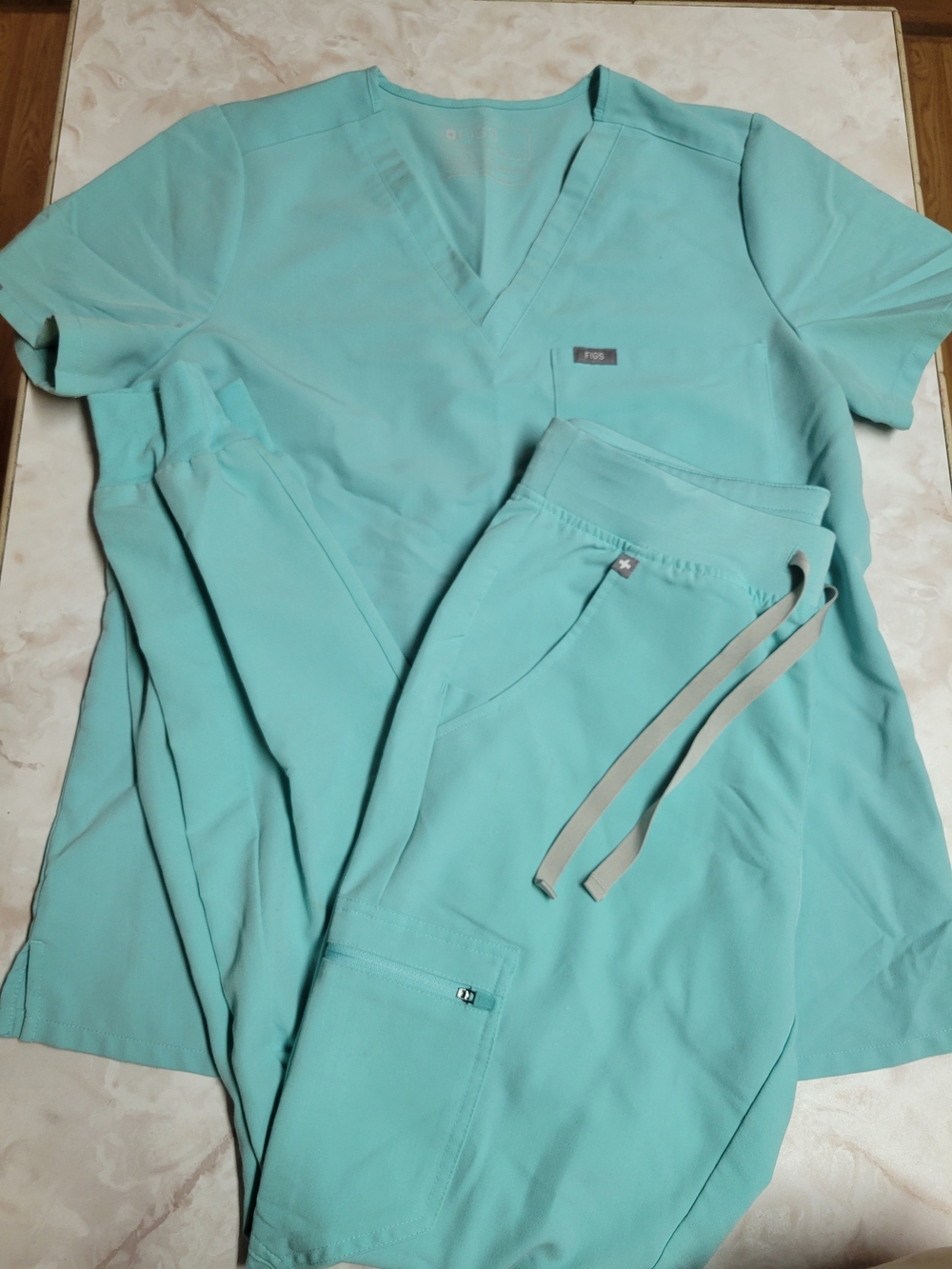 FIGS Fresh Aqua Limited Edition Scrub Set S Tall Zamora Joggers M catarina Top